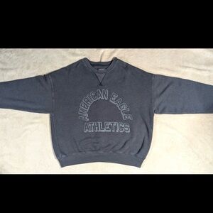 American Eagle Outfitters women’s Gray Charcoal Cozy Crewneck Sweater Medium